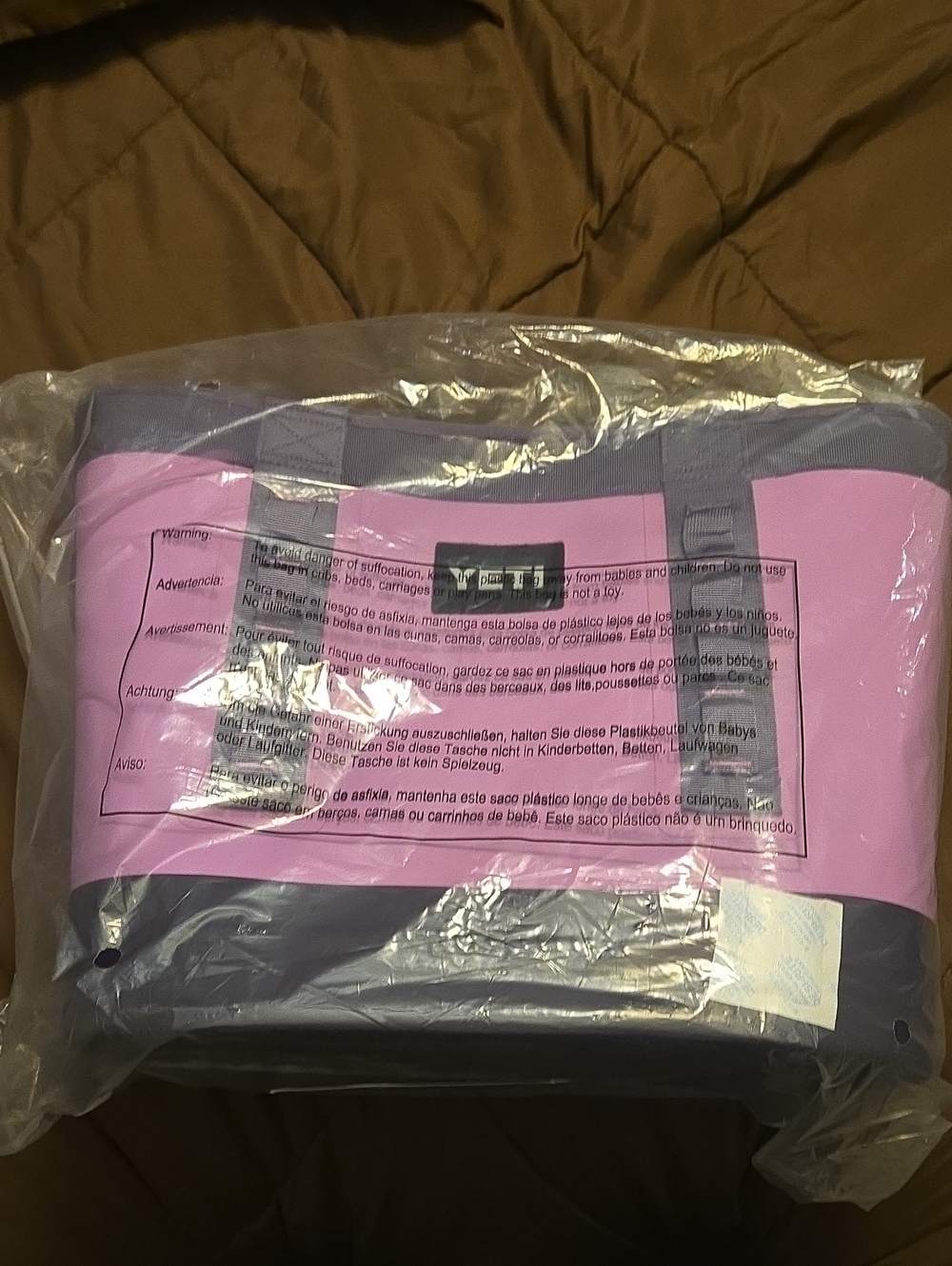 Yeti Carryall 35 in DESSERT BLOOM COLOR